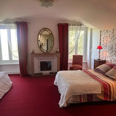 Maison Calme Avec Piscine Entourée De Son Parc Villa *