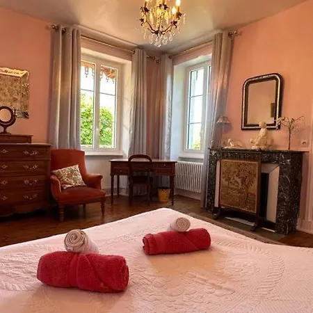 Maison Calme Avec Piscine Entourée De Son Parc Villa Quintenas