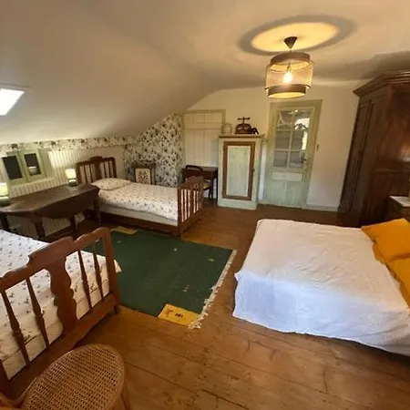 Villa Maison Calme Avec Piscine Entourée De Son Parc Quintenas